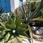 Ikaria Village Cosy Appts Klorakas