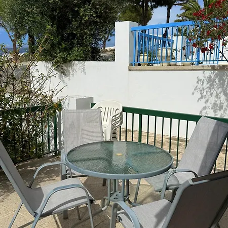 Ikaria Village Cosy Appts شقة